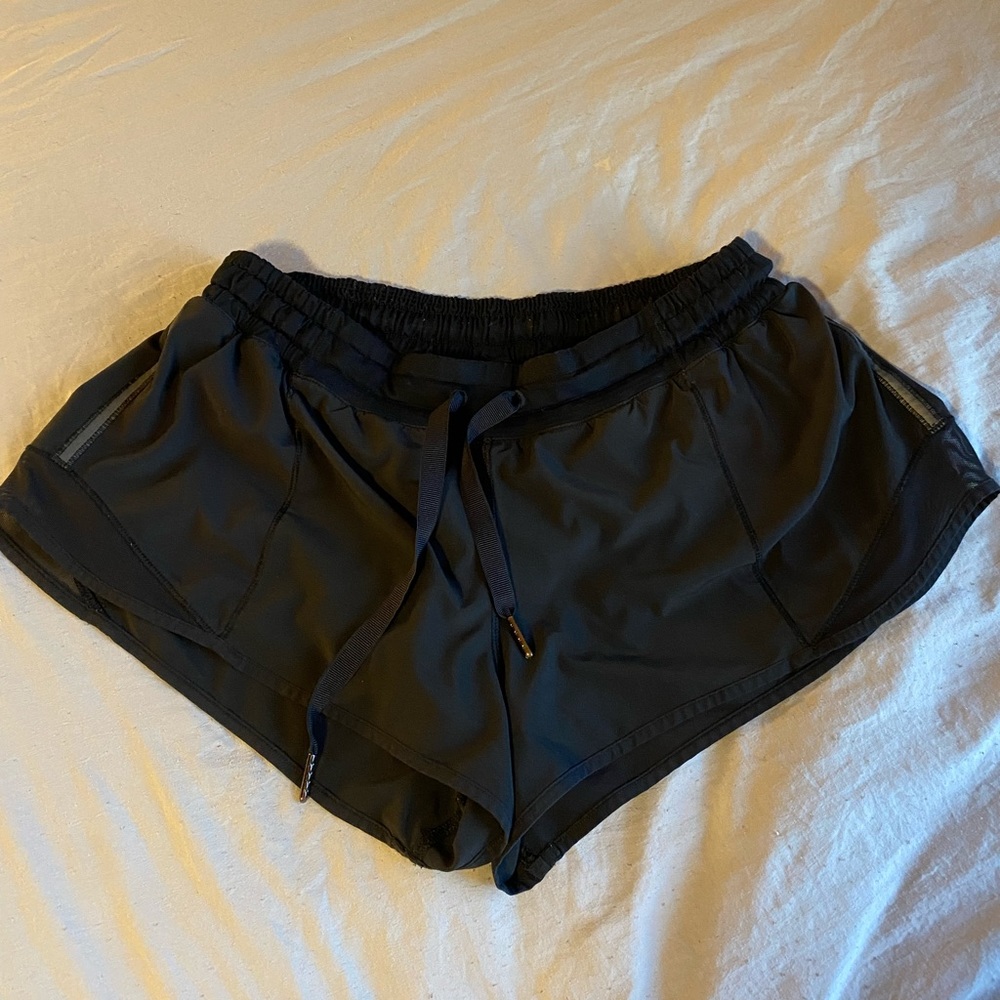 Lululemon Hotty Hot 2.5 Shorts